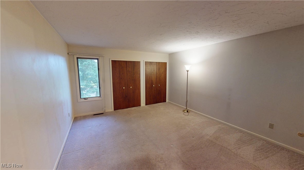 Windchimes On Summit - Residential