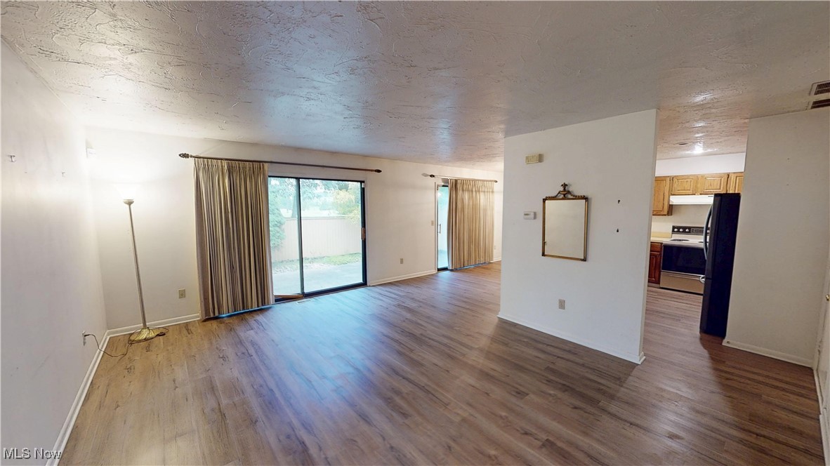 Windchimes On Summit - Residential