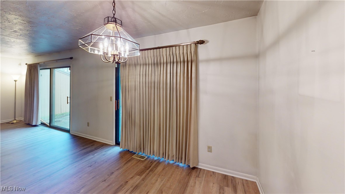 Windchimes On Summit - Residential