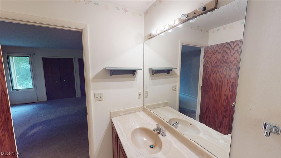 Windchimes On Summit - Residential