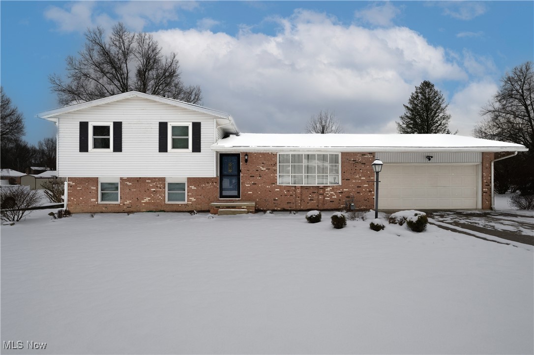 5630 Comanche Street, North Canton, Ohio image 1