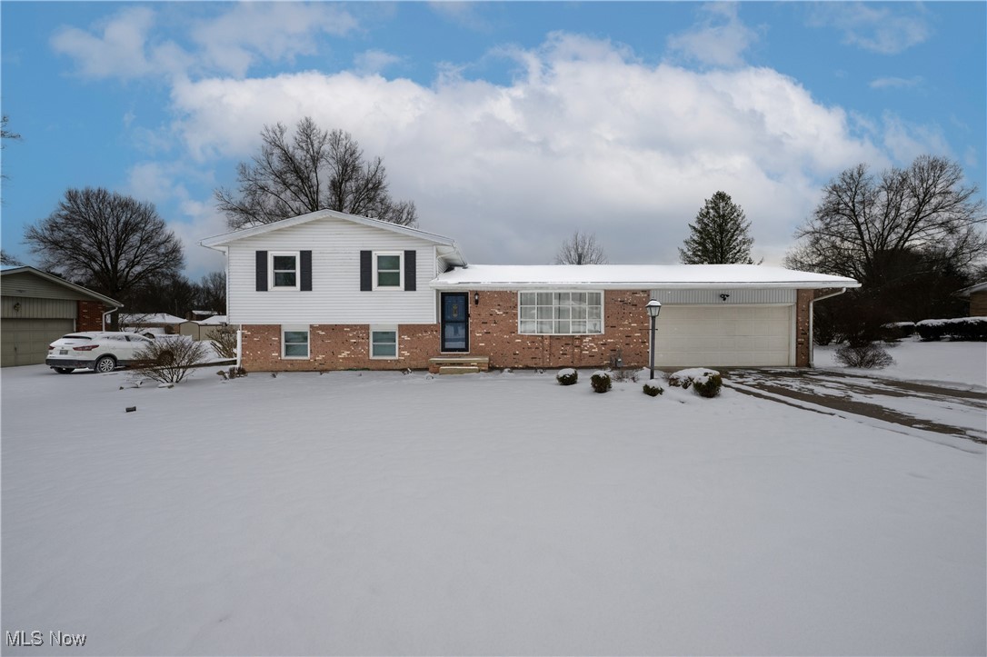 5630 Comanche Street, North Canton, Ohio image 2