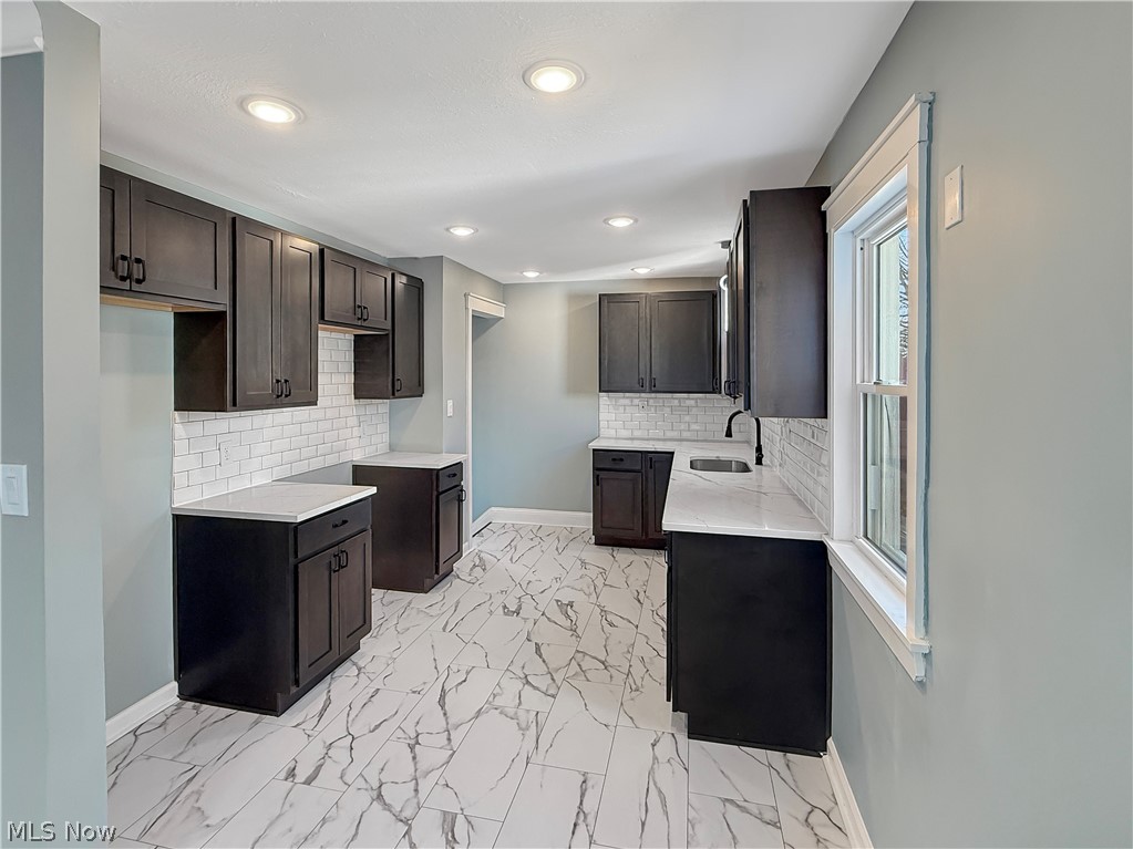 Shaker-Lee - Residential