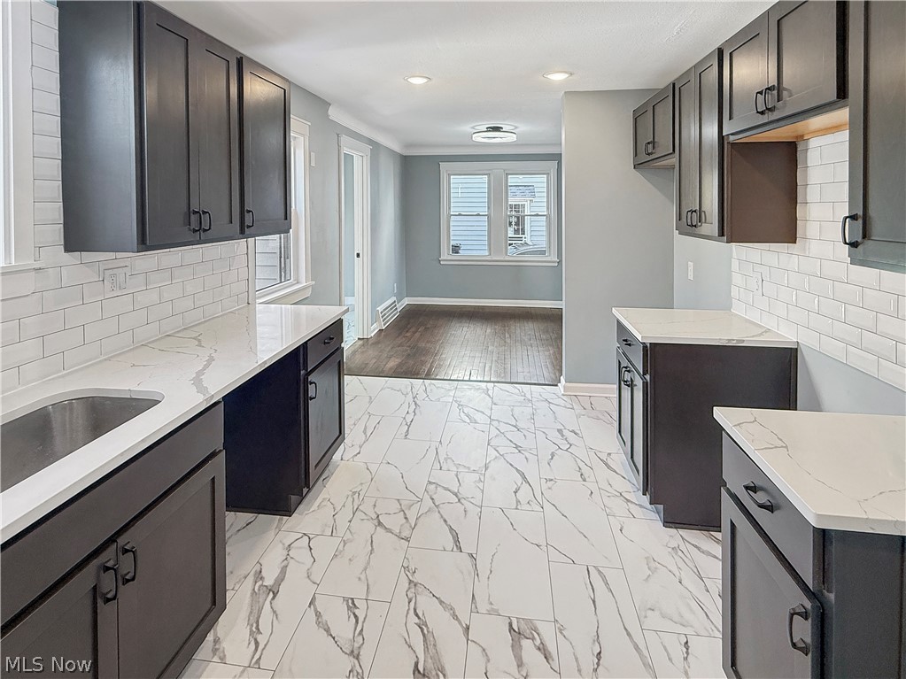 Shaker-Lee - Residential