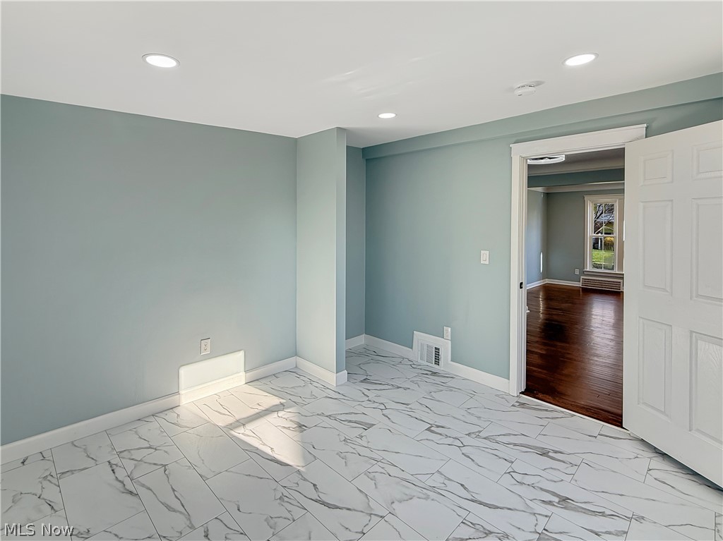 Shaker-Lee - Residential