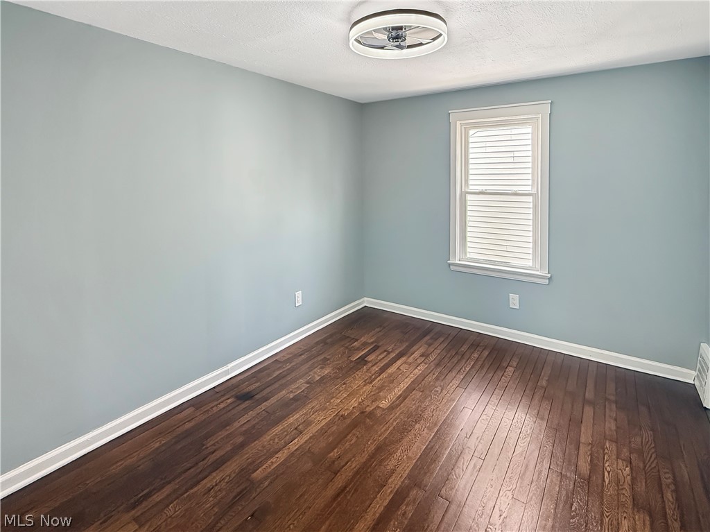 Shaker-Lee - Residential