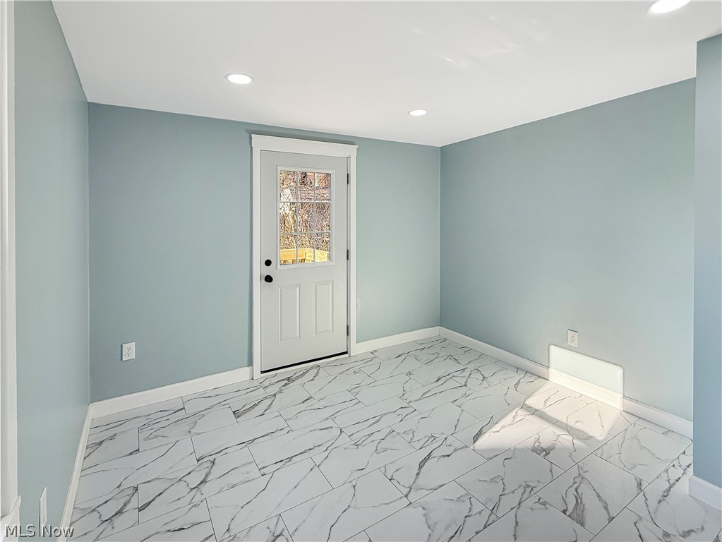 Shaker-Lee - Residential