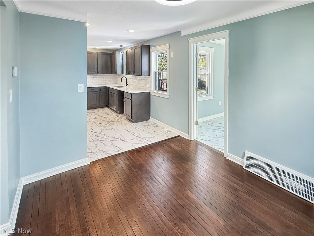 Shaker-Lee - Residential