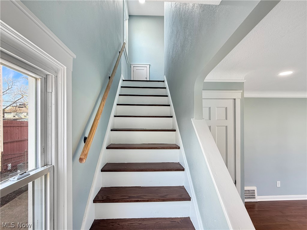 Shaker-Lee - Residential