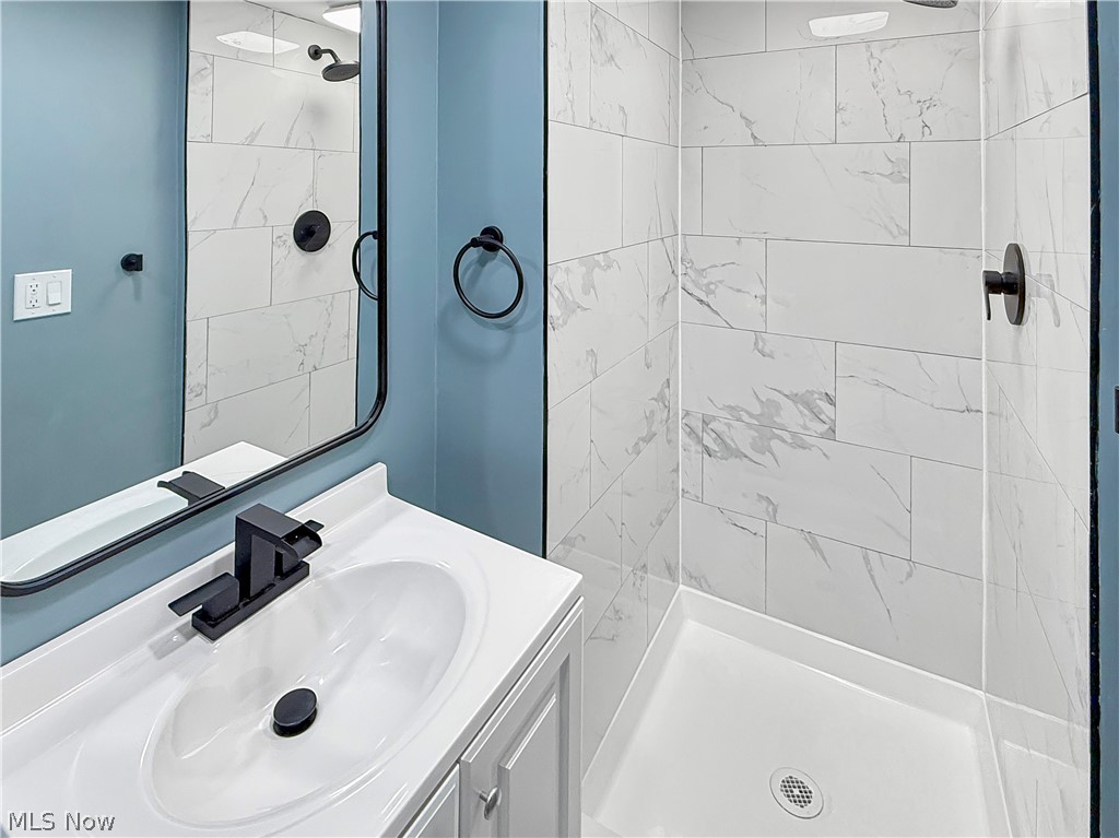 Shaker-Lee - Residential