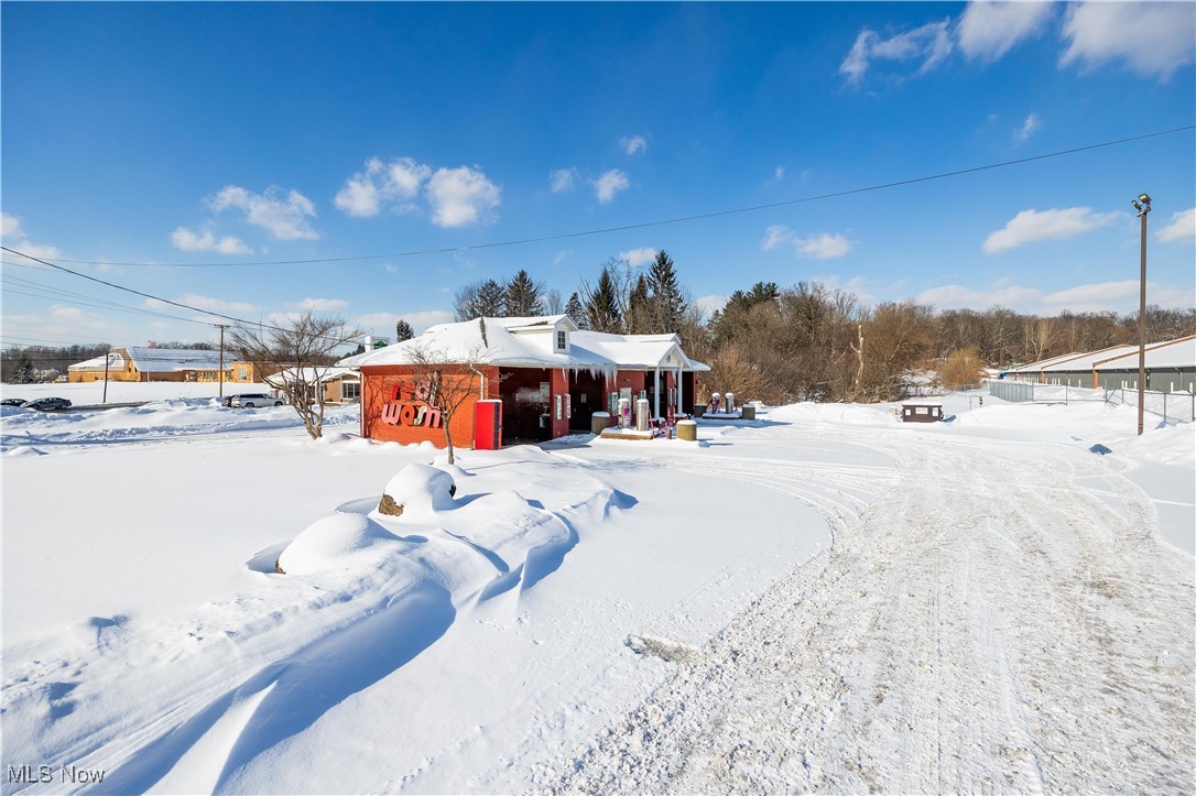 247 W Aurora Road