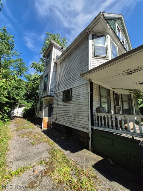 Tiny photo for 2249 E 81st Street, Cleveland, OH 44103 (MLS # 5240225)