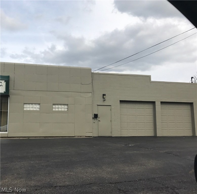 John Tisones 08 - Commercial Sale