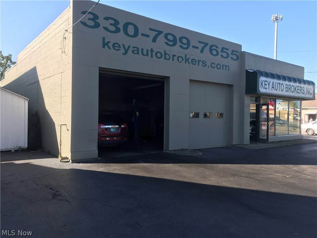John Tisones 08 - Commercial Sale