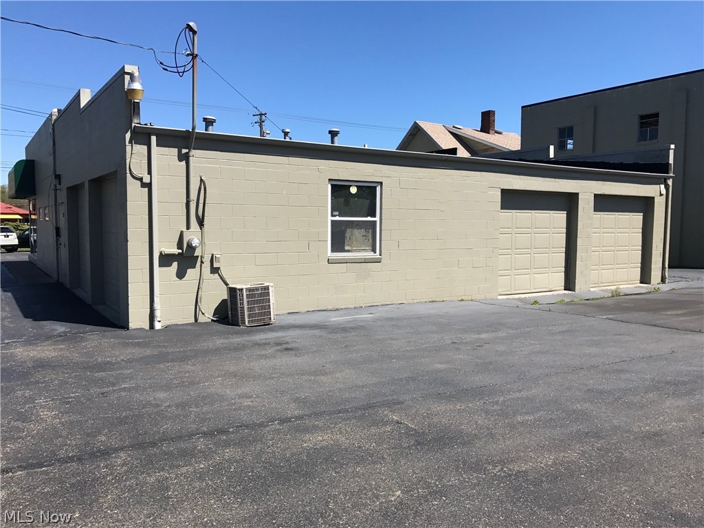 John Tisones 08 - Commercial Sale