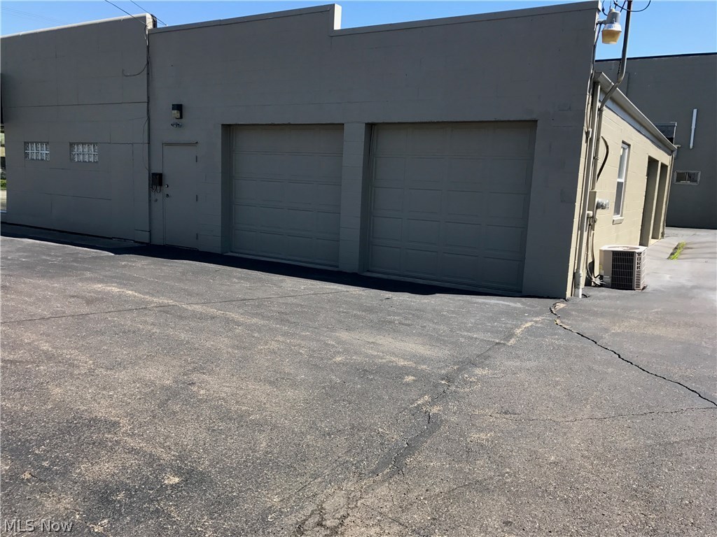 John Tisones 08 - Commercial Sale