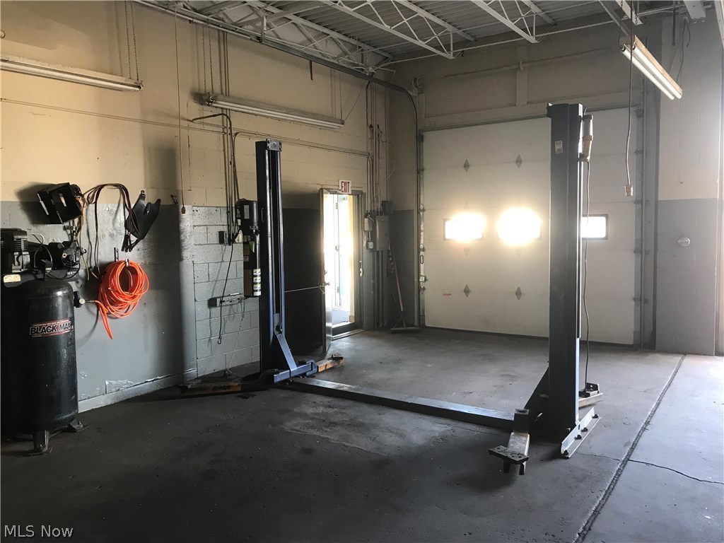 John Tisones 08 - Commercial Sale