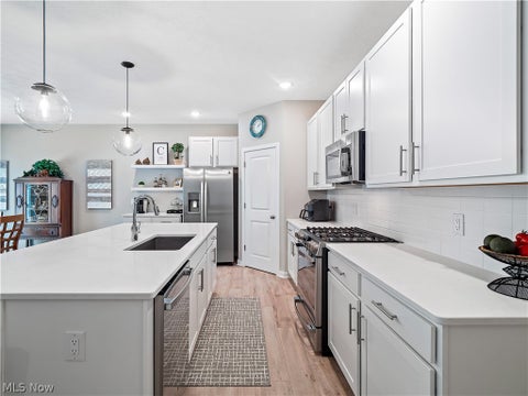 Tiny photo for 757 Hampshire Court, Amherst, OH 44001 (MLS # 5256979)