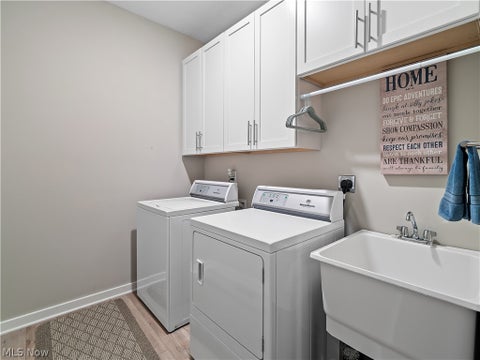 Tiny photo for 757 Hampshire Court, Amherst, OH 44001 (MLS # 5256979)