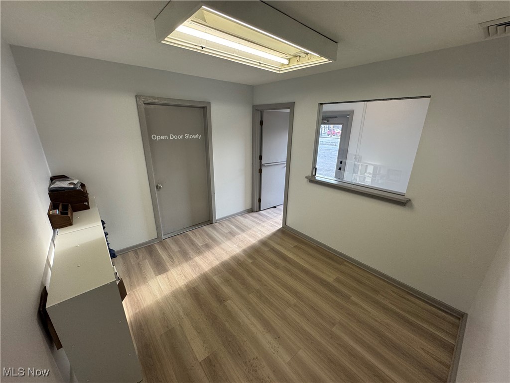 Dover - Commercial Sale