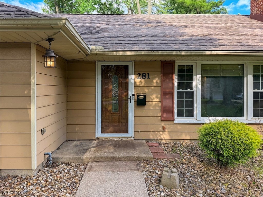 Photo of 281 Cardinal Drive, Medina, OH 44256 (MLS # 5221406)
