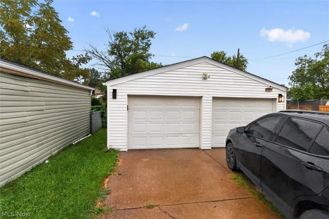 Tiny photo for 2227 E 30th Street, Lorain, OH 44055 (MLS # 5243316)