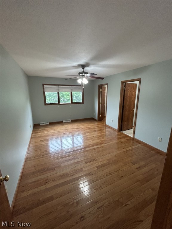 Waterside Woods Twnhs - Residential