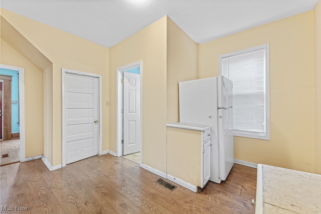 242 W Broadway Street, Alliance, Ohio image 12