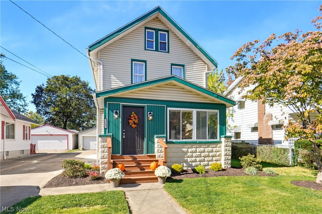 2642 6th Street