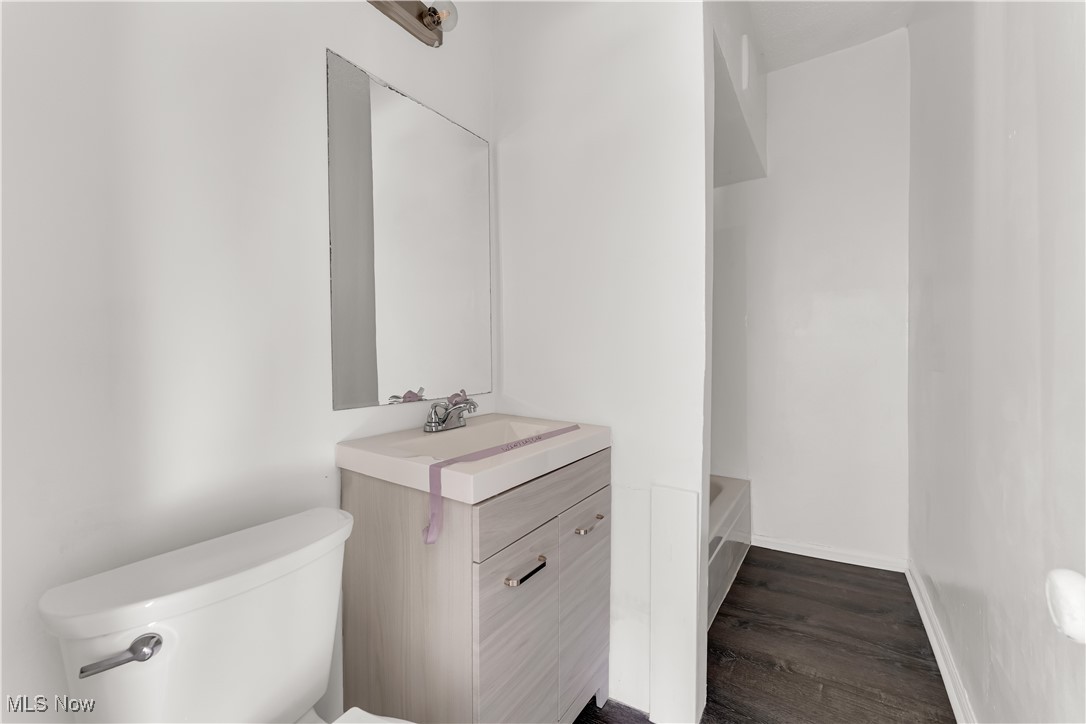 Lake Shore - Residential Lease