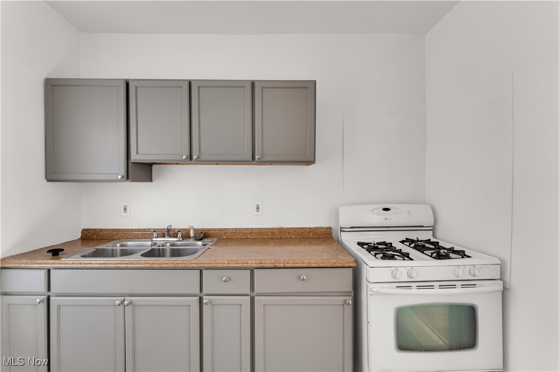 Lake Shore - Residential Lease