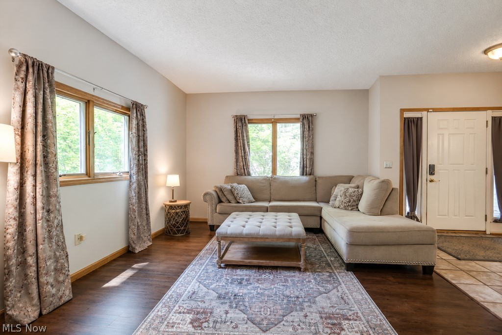 5209 Orchard Lane