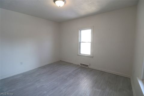 Tiny photo for 134 El Villa Way, Steubenville, OH 43952 (MLS # 5187898)