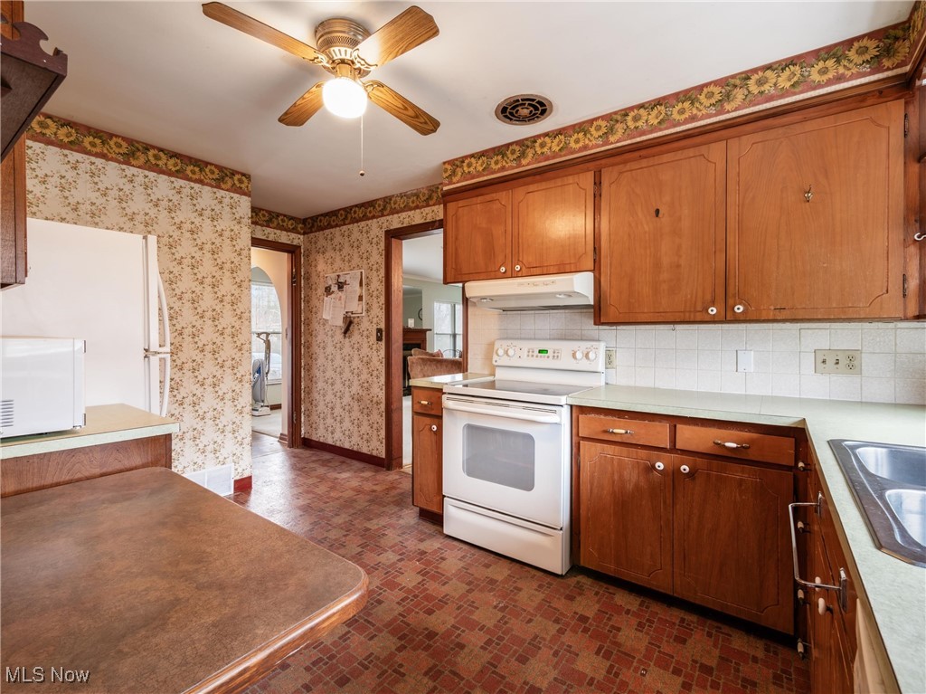 2721 E Ridgewood Circle, Zanesville, Ohio image 9