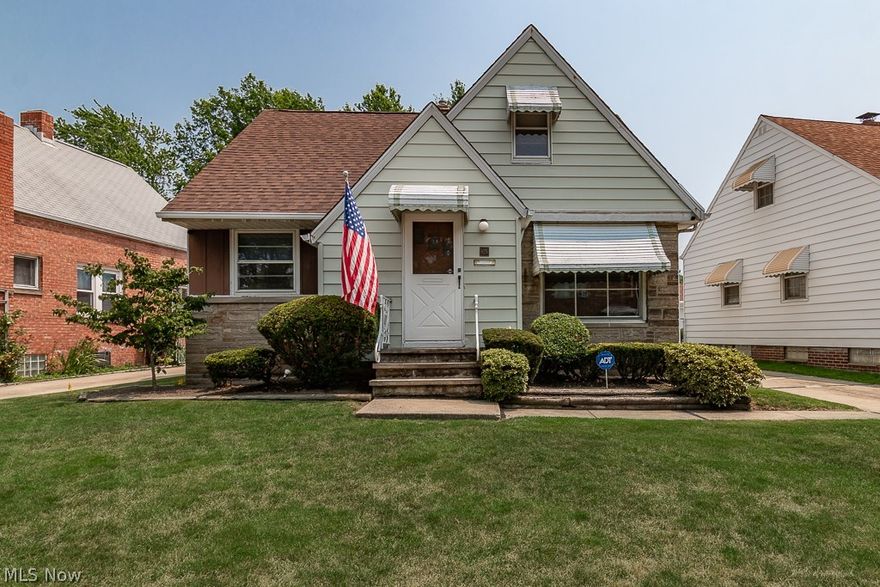 Welcome home to this charming 3 bedroom, 1 full bath bungalow in Euclid! The living room features hardwood floors and a large picture window brining in plenty of natural light. 2 nice sized first floor bedrooms with ample closet space and hardwood floors. Eat in kitchen with some newer appliances. Upstairs offers another large bedroom with carpeting, built-ins,  a nice-sized closet and a extra large walk-in storage room. Unfinished basement just needs your finishing touches and is already plumbed for a bath. The fully fenced backyard features a paver patio, plenty of green space to play and an oversized one car garage with attached shed and plenty of parking space. Security System and Cameras are included. 
Convenient Location close to shopping, dining and freeway access. Updates include: New HVAC in 2020 and new Roof in 2017.