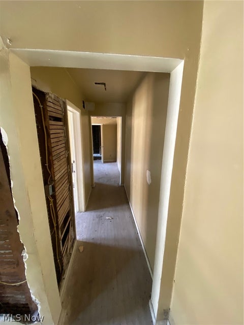 Tiny photo for 15213 Ridpath Avenue, Cleveland, OH 44110 (MLS # 5246041)