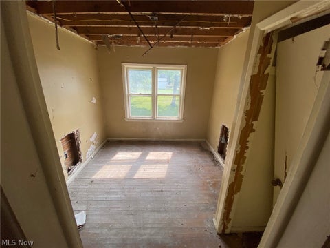 Tiny photo for 15213 Ridpath Avenue, Cleveland, OH 44110 (MLS # 5246041)