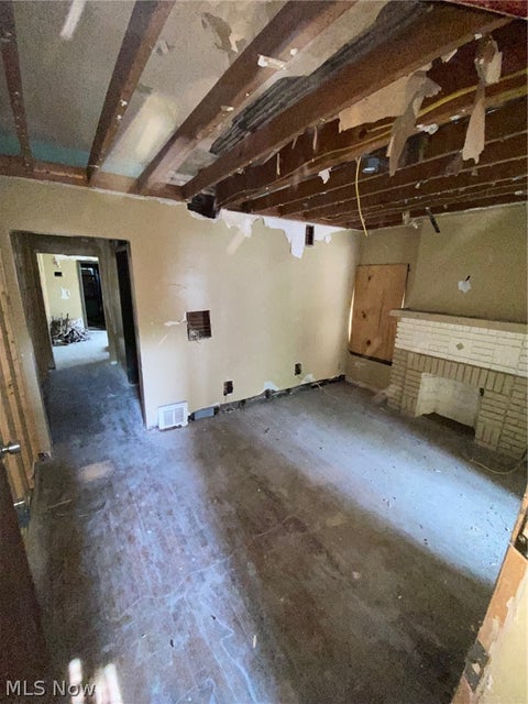 Tiny photo for 15213 Ridpath Avenue, Cleveland, OH 44110 (MLS # 5246041)