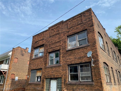 Multifamily For Sale - 15213 Ridpath Avenue<br/> Cleveland, OH 44110