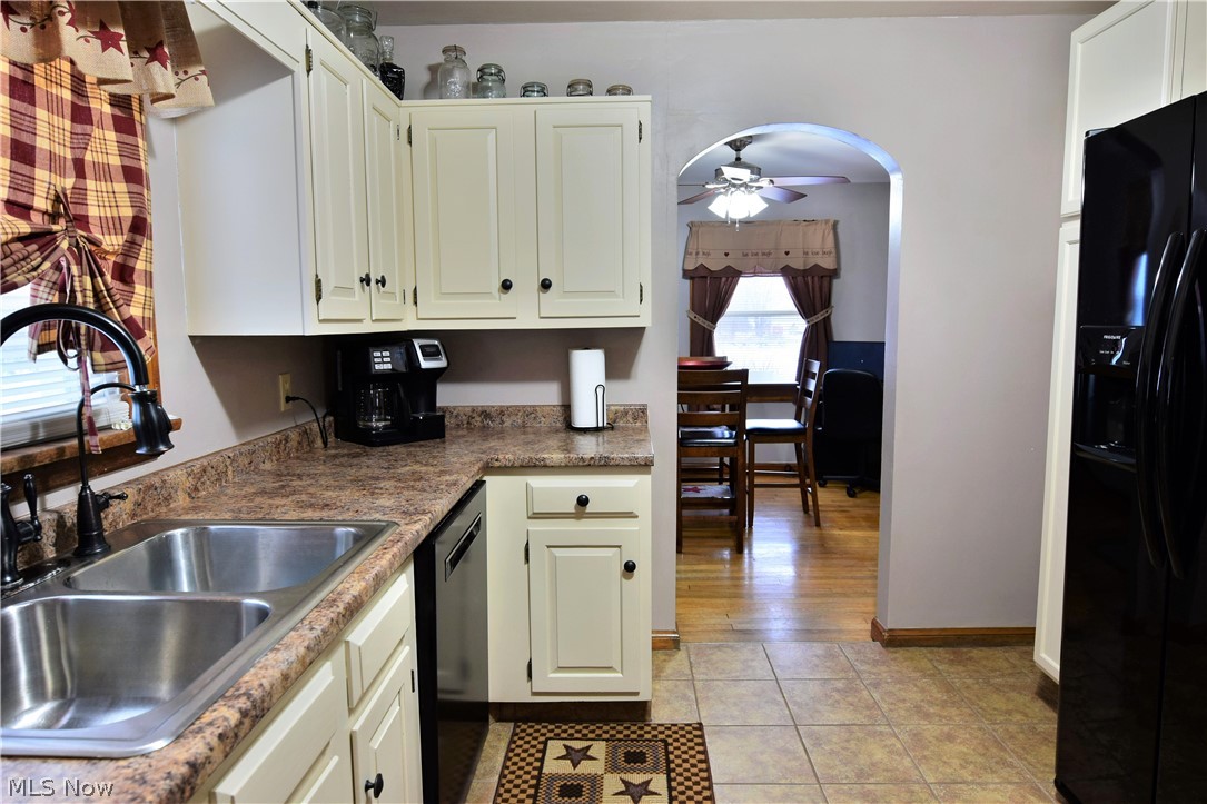 Southington Sec 16 25 - Residential