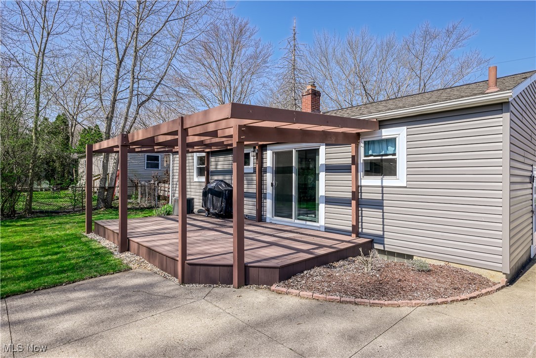 1109 Ellsworth Drive, Akron, Ohio image 34