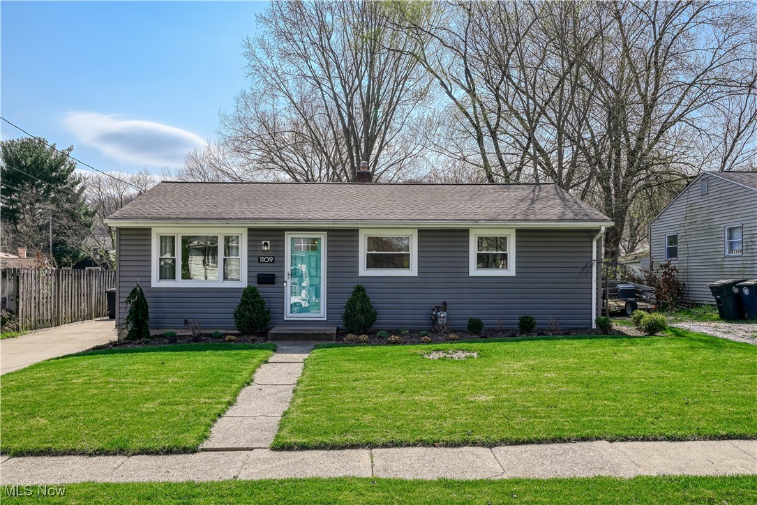 1109 Ellsworth Drive, Akron, Ohio image 5