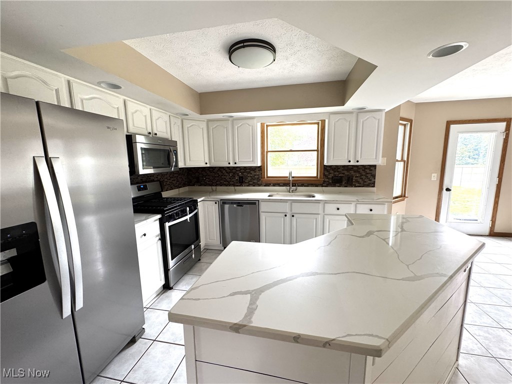 2761 Timberline Drive, Cortland, Ohio image 5