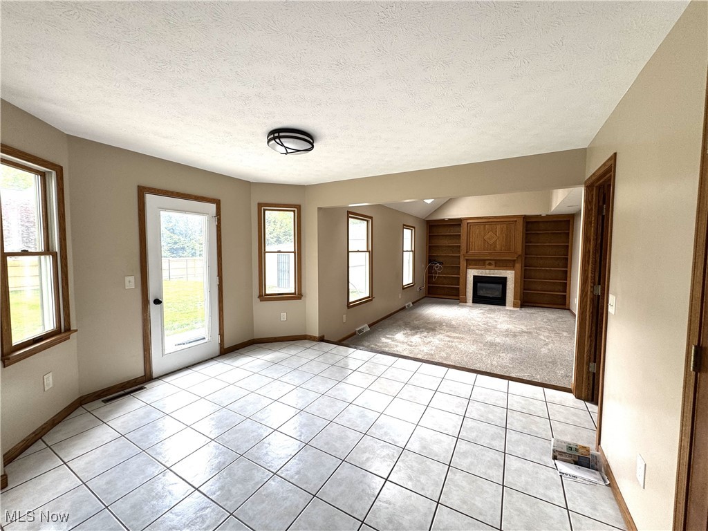 2761 Timberline Drive, Cortland, Ohio image 7
