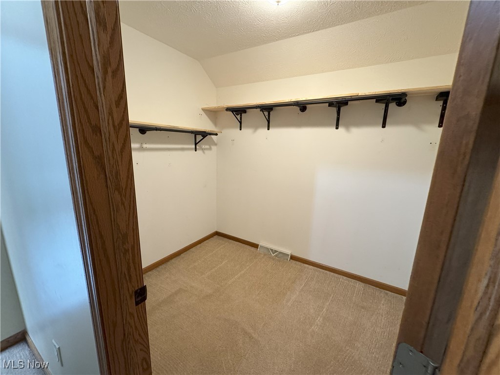 2761 Timberline Drive, Cortland, Ohio image 17