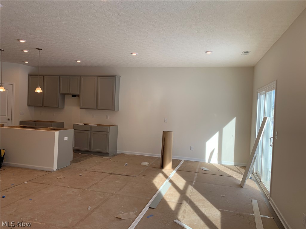 Lake Forest of Hebron - Residential