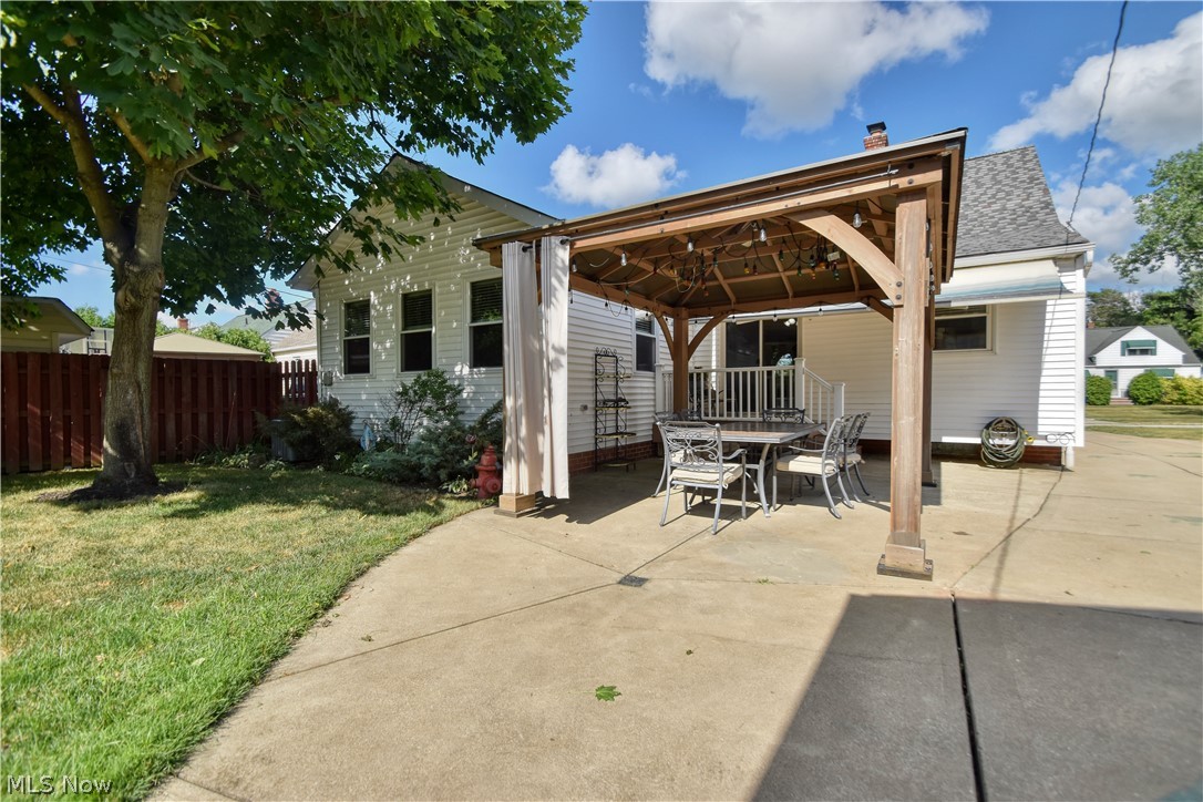 Mayfair Acres - Residential