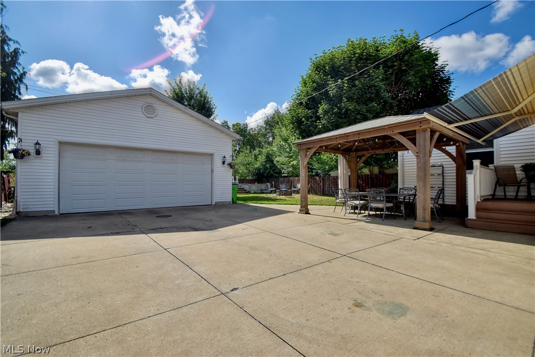 Mayfair Acres - Residential