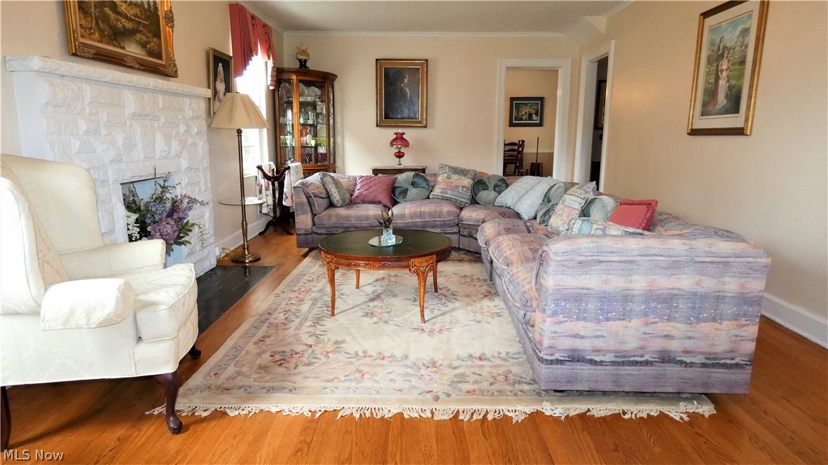 J W Dils Hrs Adn - Residential