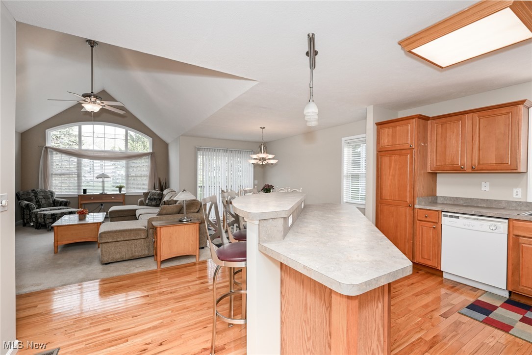 Greenwood Hlnds Condo Ph 12 Am - Residential